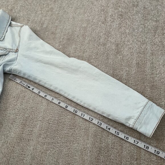 3 for $6 Forever 21 Distressed Blue Cotton Denim Jean Jacket S - Picture 7 of 12